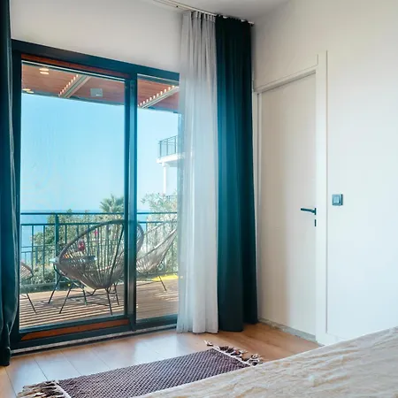 Nixie & - Adult Only 얄리카베크