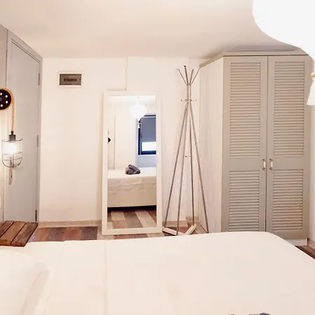 Nixie & - Adult Only 얄리카베크