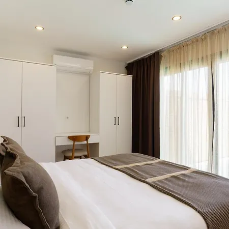 Nixie & - Adult Only ホテル