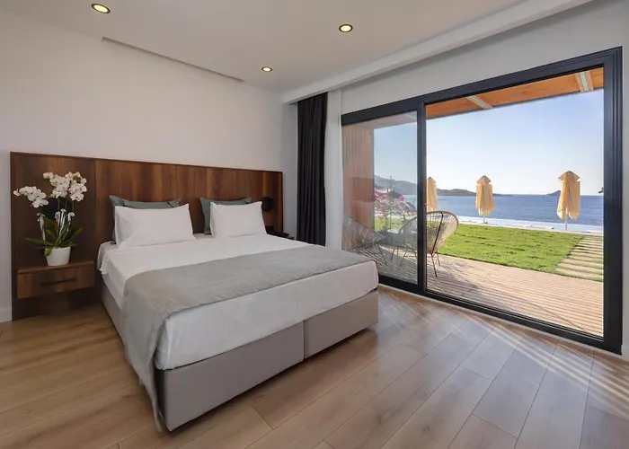 Nixie & - Adult Only 5*